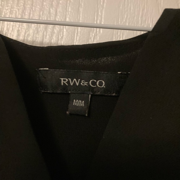 RW&Co black short sleeve blouse - Picture 2 of 2